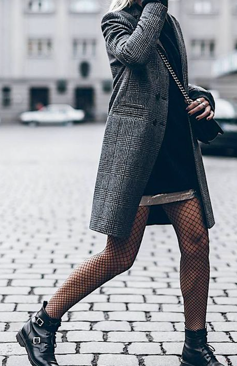 Luxury in Every Detail: Why Fishnet Tights Are a Must-Have in the UAE